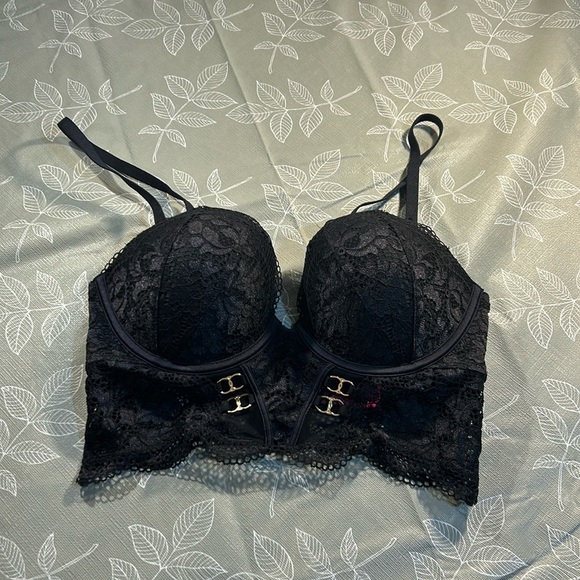 La Senza Lace Strapless Bra. - Picture 1 of 6